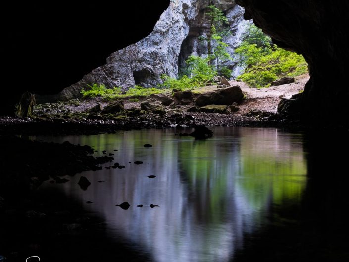 Zelske Jama Höhle